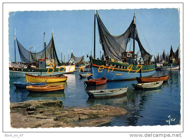 {44098} 29 Finistère Bateaux De Pêche Dans Le Port De Lesconil - Lesconil