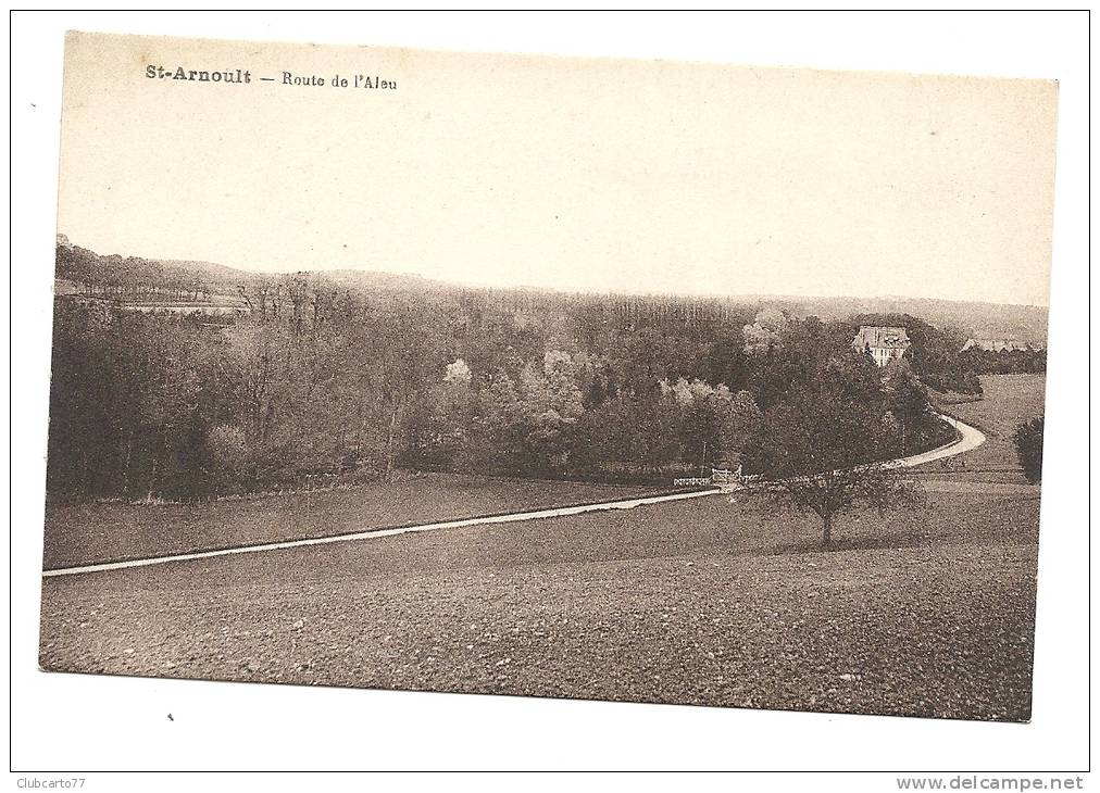 Saint-Arnoult-en-Yvelines (78) : Maison Sur La Route De L'Aleu En 1920, - St. Arnoult En Yvelines