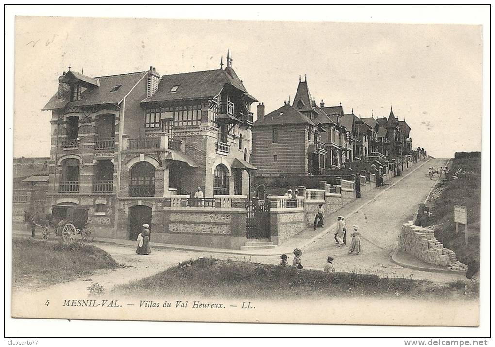 Mesnil-Val (76) : Les Villas Du Val Heureux En 1910 (animée, Attelage). - Mesnil-Val