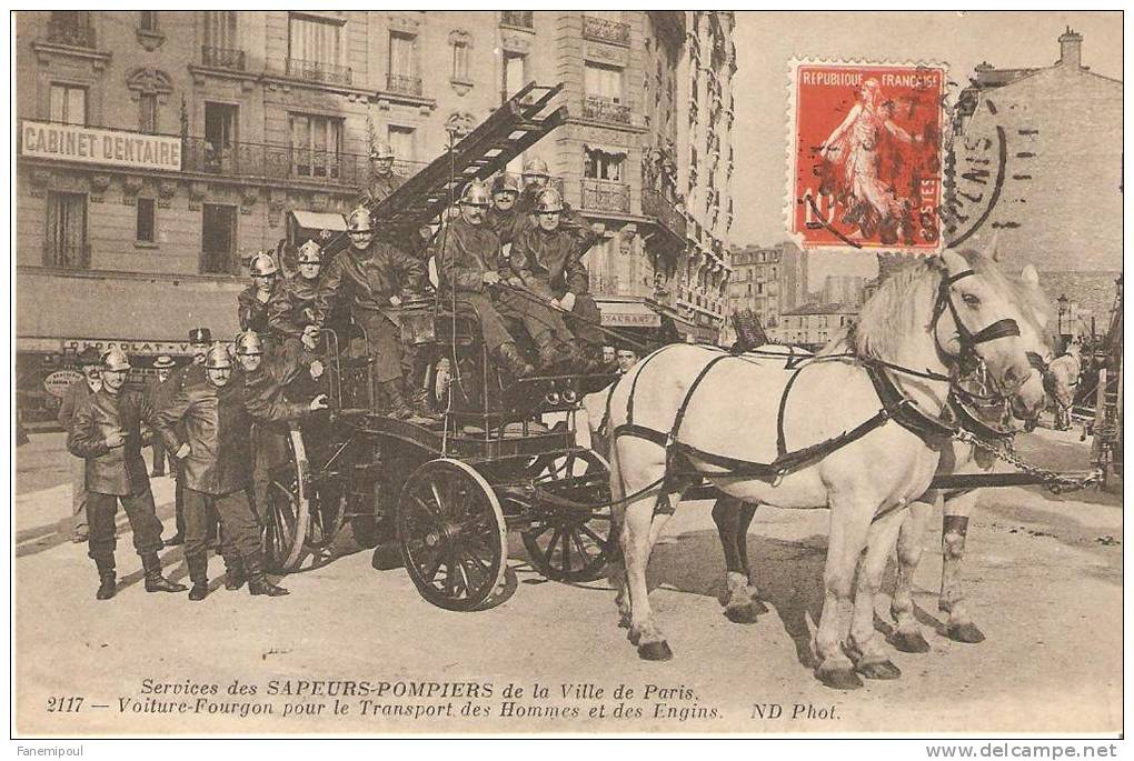 SERVICES DES SAPEURS POMPIERS De La Ville De Paris. Voiture-Fourgon Pour Le Transport Des Hommes Et Des Engins - Sapeurs-Pompiers