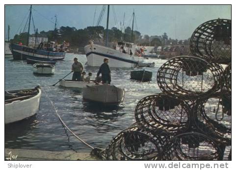 Retour De Pêche En Bretagne - Navires De Pêche - CPM Avec Beau Cachet "Guilvinec - Port De Pêche Artisanale En France" - Guilvinec