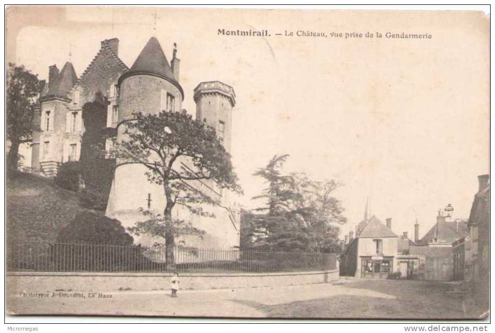 MONTMIRAIL - Le Château, Vue Prise De La Gendarmerie - Montmirail