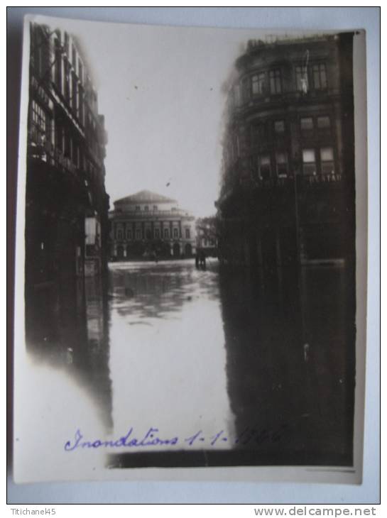 LIEGE - Photo - Inondations 1926 - Place République Française - Liege