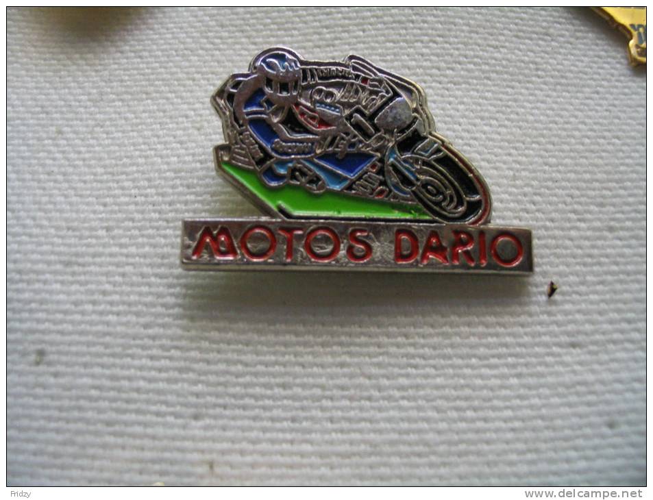 Pin´s Motos DARIO SUZUKI - Motorbikes