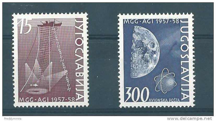 Yougoslavie: 770 + PA 51 ** - Unused Stamps