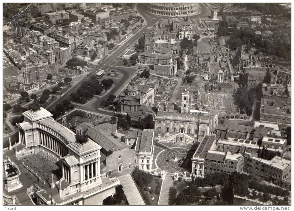 22715    Italia,    Roma,  Altare  Della  Patria,  Campidoglio,  Colosseo  E  Foro  Romano,  VG  1957 - Altare Della Patria