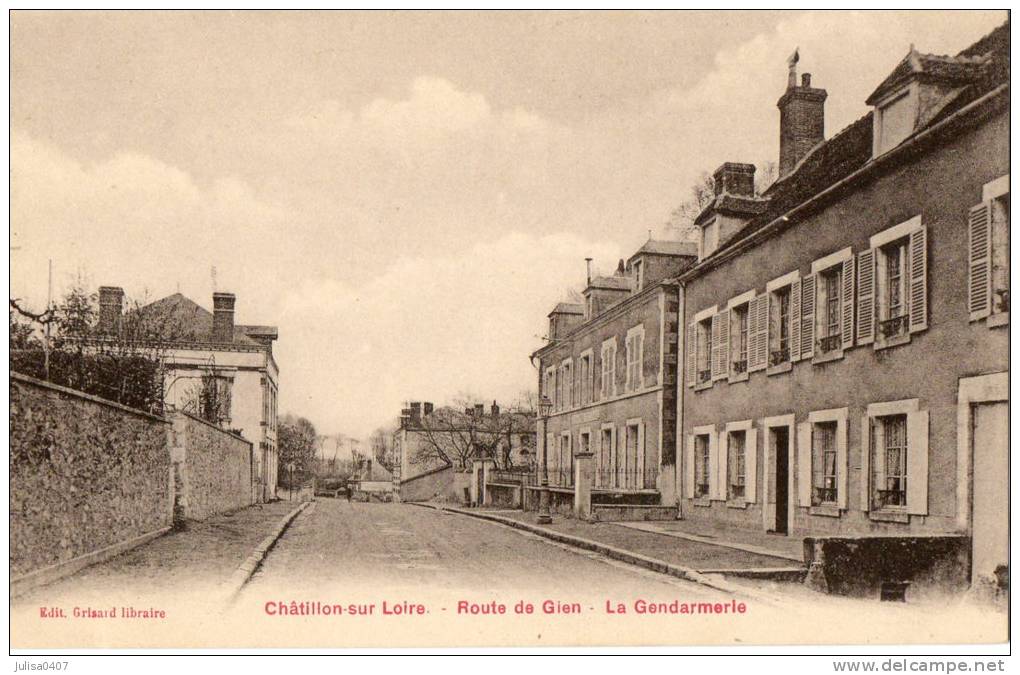 CHATILLON SUR LOIRE (45) Batiment De La Gendarmerie Route De Gien - Chatillon Sur Loire