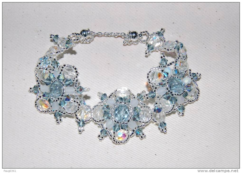 Bracelet Perles Cristal De Bohême Et Cristal Swarovski - Armbänder
