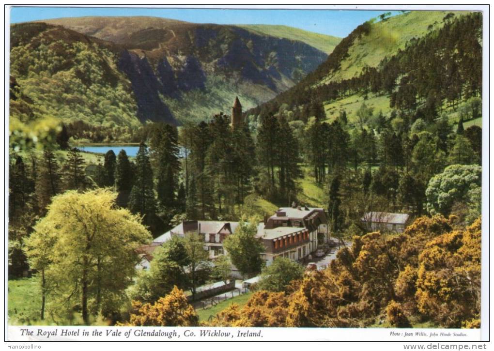 IRELAND/EIRE - THE  ROYAL HOTEL IN THE VALE OF GLENDALOUGH, CO.WICKLOW (PUBL.JOHN HINDE) - Wicklow