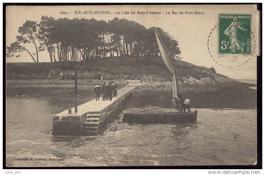 56 - MORBIHAN - ILE AUX MOINES - LA CALE DU BOIS D'AMOUR. LE BAC DE PORT-BLANC. BIEN ANIMEE. BRETAGNE. - Ile Aux Moines