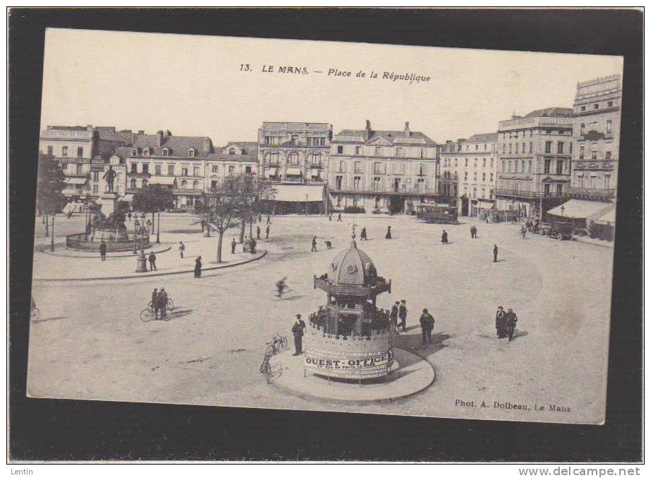 Pissotieres - Place De La Republique - Le Mans - Pub Ouest Office - Le Mans