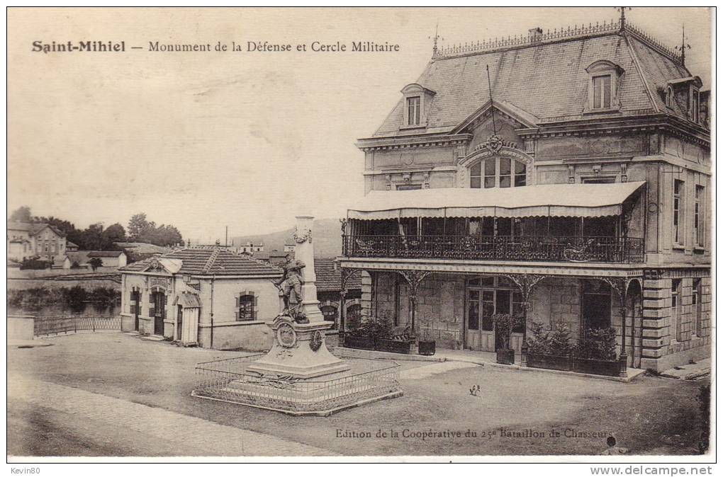 55 SAINT MIHIEL Monument De La Défense Et Cercle Militaire - Saint Mihiel