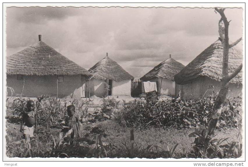 Kaolack , Village De Brousse ,éd Lefèvre Kaolack, écrite Le 24/12/54 Non Timbrée - Senegal