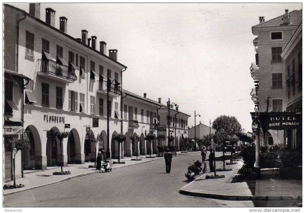 CPSM 06 - SAINT LAURENT DU VAR Avenue Du Général Leclerc - Peu Courante - Saint-Laurent-du-Var