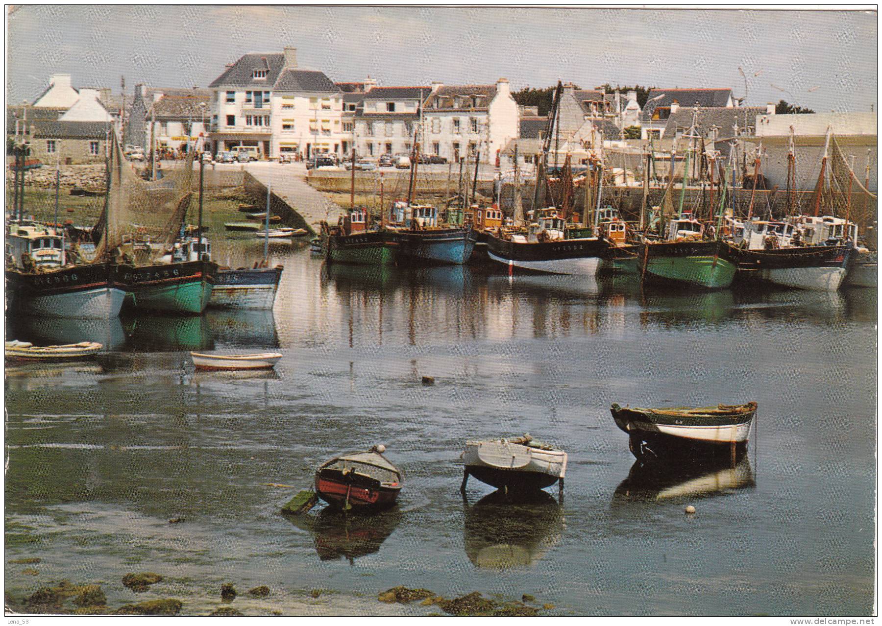 1621   -   A Marée Basse, Bateaux Dans Le Port De Pêche. - Lesconil