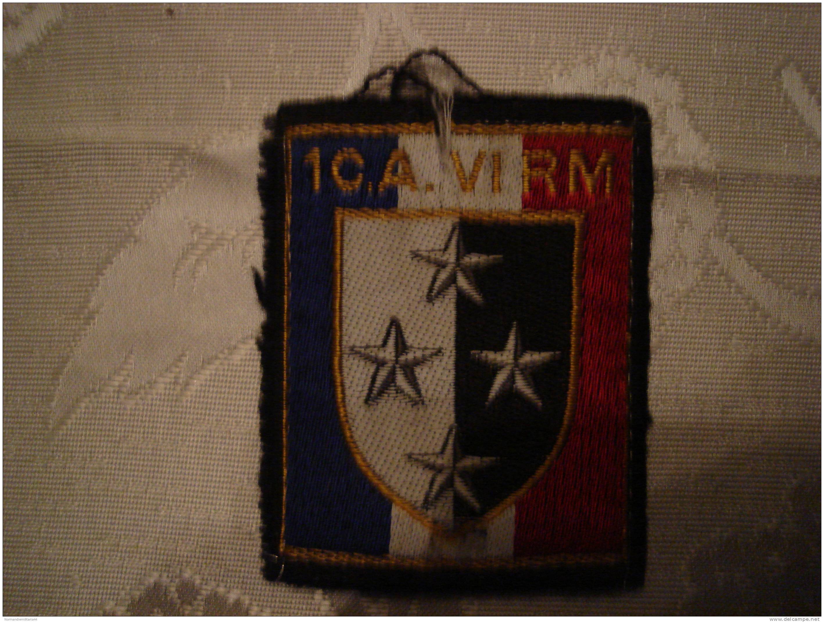 Insigne Du 1 Corp D' Armée 6 Region Militaire - Ecussons Tissu