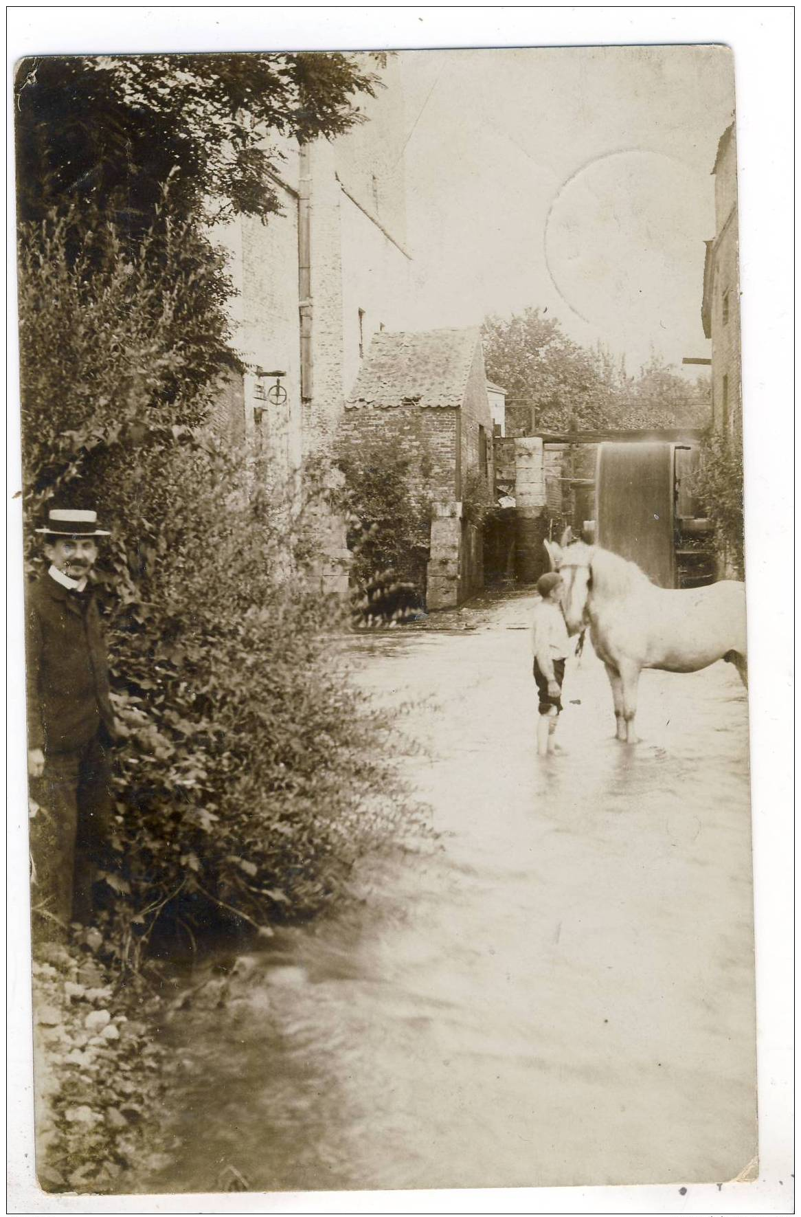Moulin à Eau - Animée - à Situer - 1906 - Carte Envoyée De Charleroi Vers Mont Sur Marchienne - Charleroi