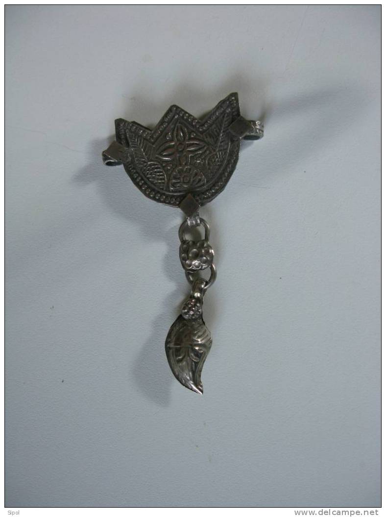 Pendentif Ethnique En Métal Blanc - Ethnics