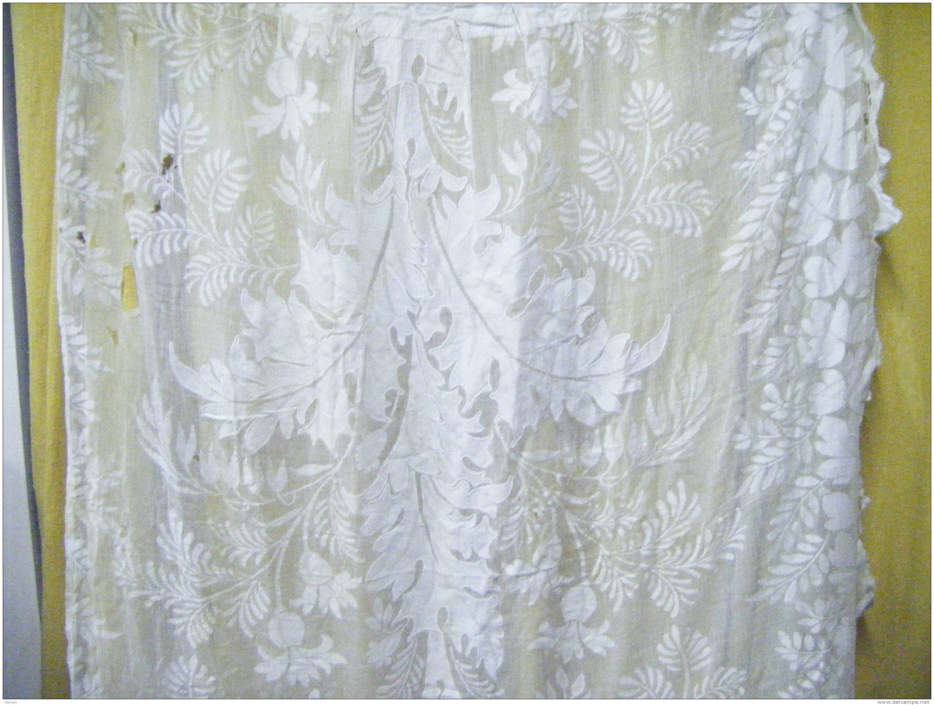 Grand Rideau A Restaurer Ou A N´utiliser Que Les Belles Parties-largeur 112x 250 -..........(3) - Cortinas