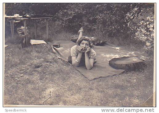 Huit (8) Photos Pas Cartes Postales- Pique Nique Bois Bon Dieu-Thuin -1938. Femme Vieille Voiture - Thuin