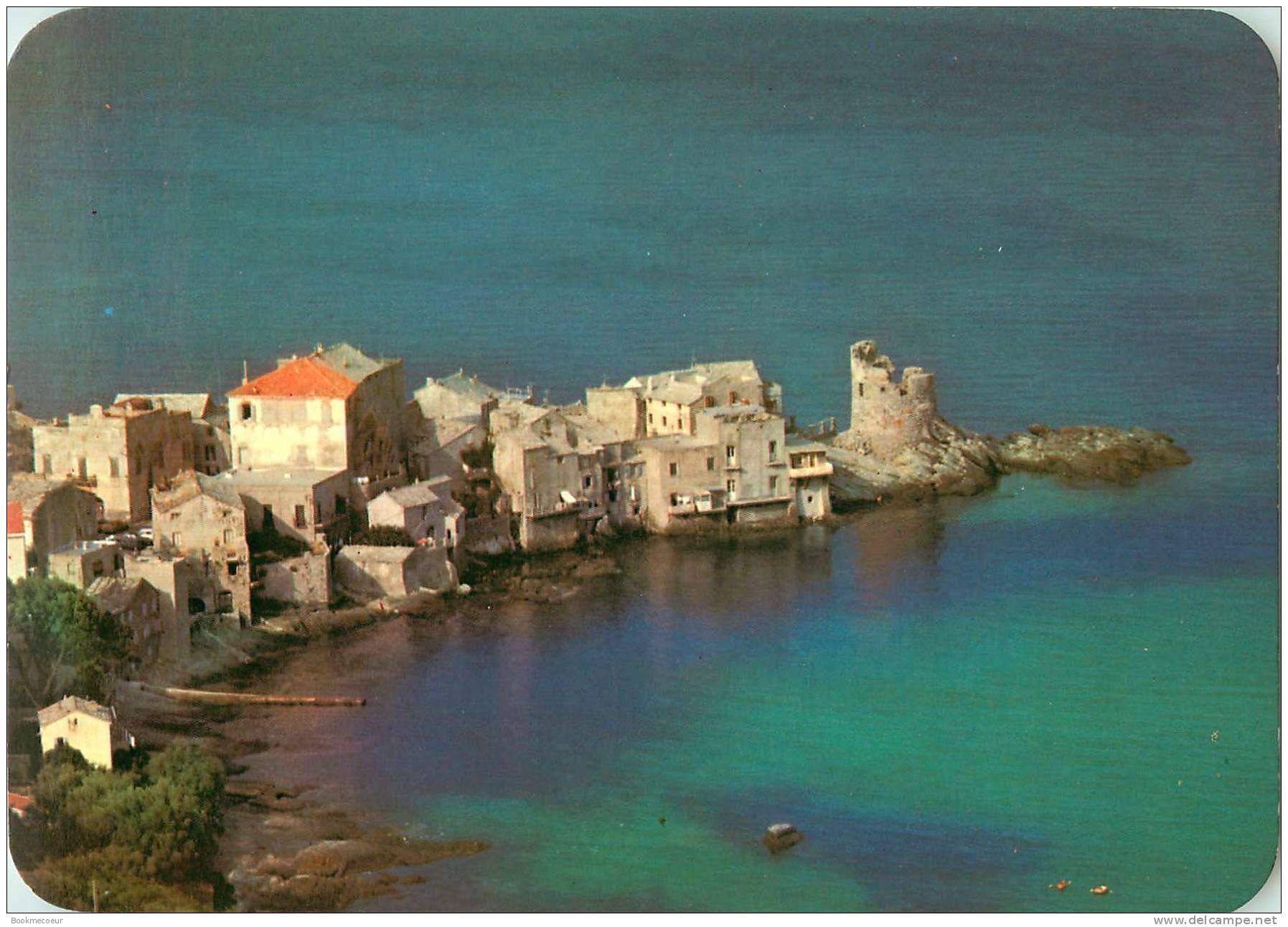 CORSE   ERBALUNGA  CAP ROCHEUX SUR LEQUEL LES MAISONS SONT BATIES A FLEUR D'EAU - Corse