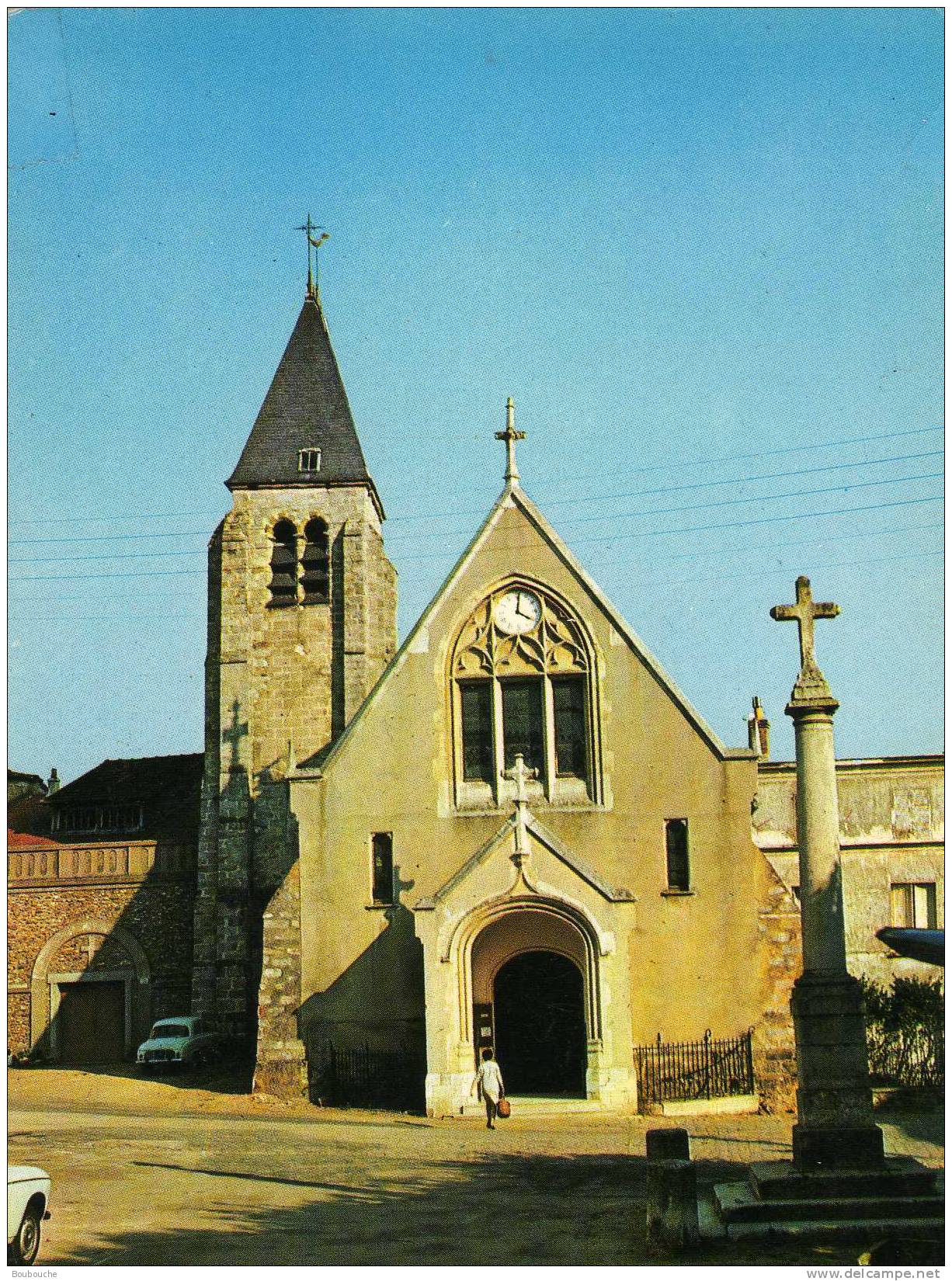 CPM 91 - BIEVRES Vue De L' église - Bievres