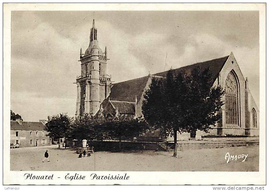 Cotes D Armor- Cpsm - Ref 134- Plouaret - Eglise Paroissiale - Carte Souple   -carte Bon Etat - - Plouaret