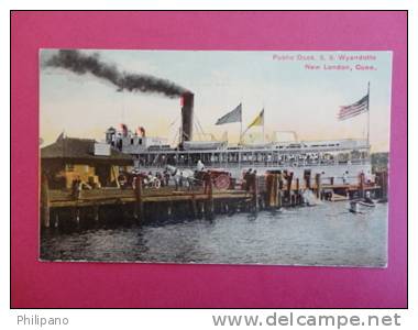 - Connecticut >  New London--Public Dock S.S. Wyandotte   Ca 1910 --  Ref  358 - Other & Unclassified