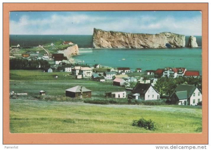 1959 Percé  ( Rocher Et Village )  Quebec Canada Postcard Carte Postale CPA Post Card - Autres & Non Classés