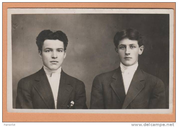 ( Photo Reel De Deux Jeunes Hommes ) Quebec Canada Postcard Carte Postale CPA - Photographie