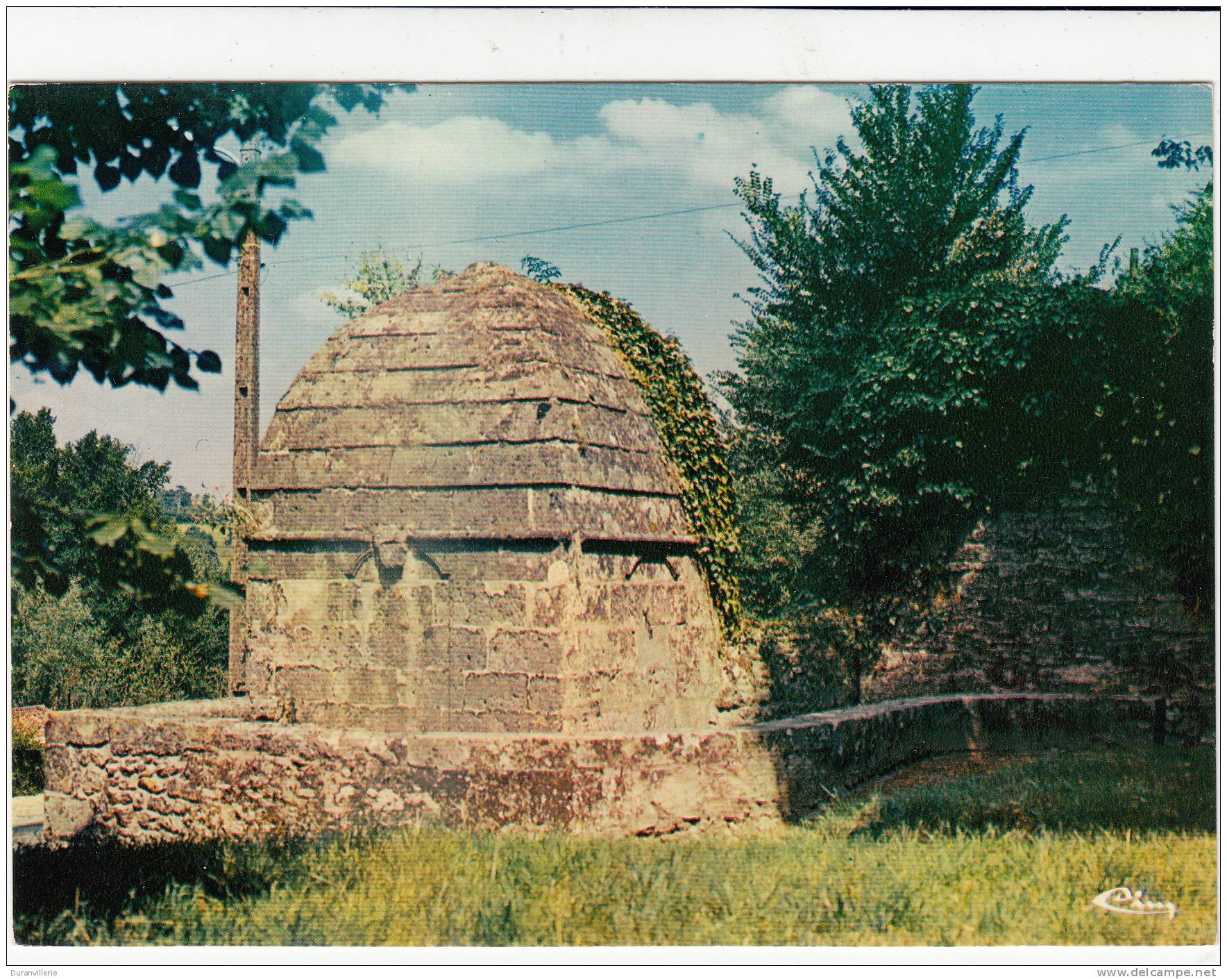 33 - BAZAS - L'ancienne Fontaine à L'angle Nord-est Des Remparts. - Bazas