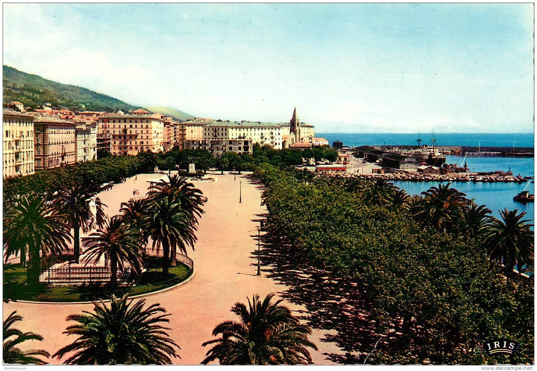 CORSE   BASTIA  VUE GENERALE SUR LA VILLE ET LE VIEUX PORT   VIEUX PORT  PLACE ST NICOLAS - Corse