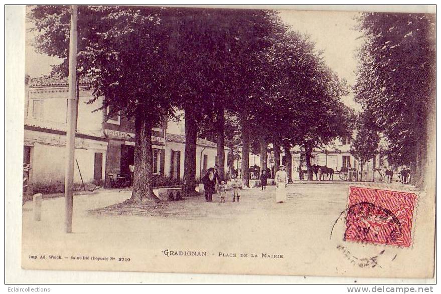 Gironde...33..Gradignan.. .Place  De La Mairie..   ( Voir Scan Et/ou Annotation) - Gradignan