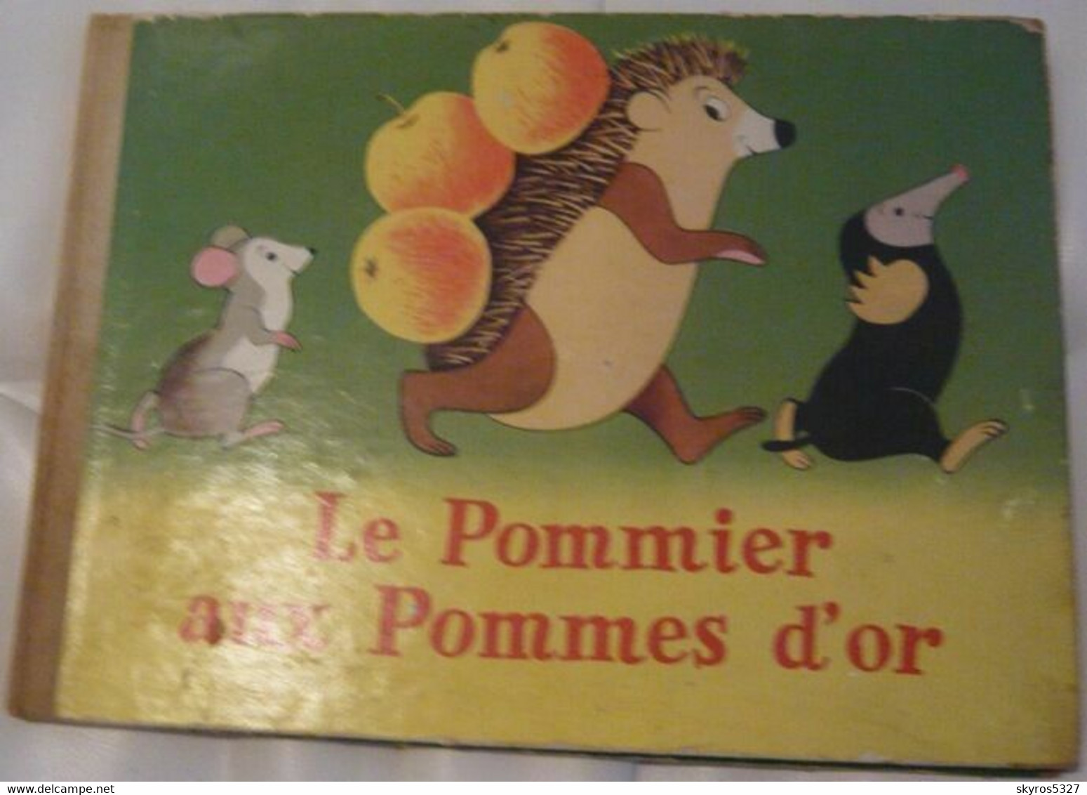 Le Pommier Aux Pommes D'or - Contes