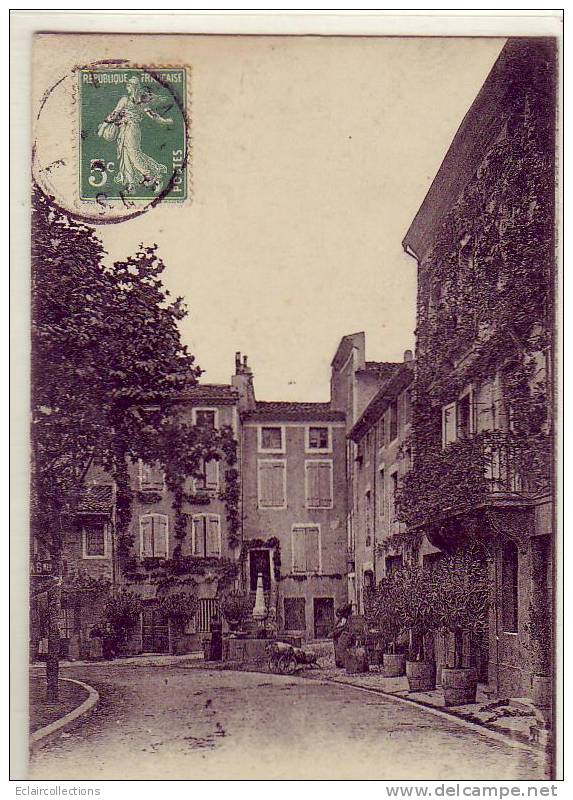 Drome   Saillans   La Grande Rue,  Fontaine Lavoir         .( Voir Scan Et/ou Annotation) - Otros & Sin Clasificación