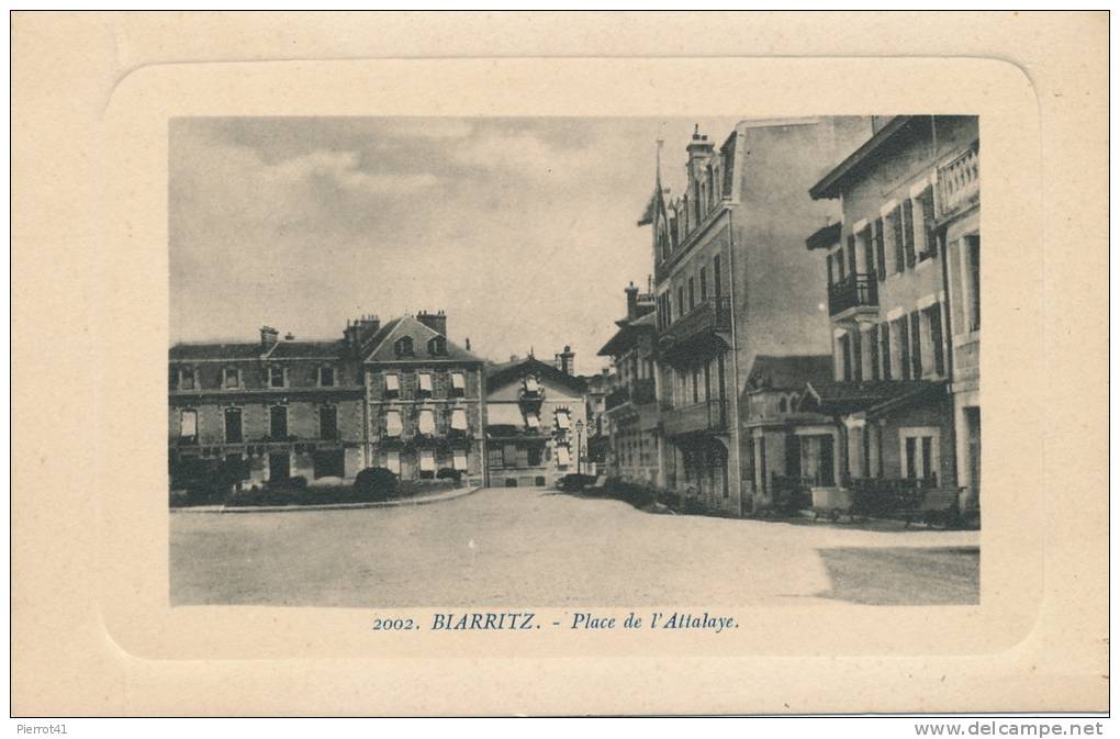 BIARRITZ - Place De L'Attalaye - Biarritz