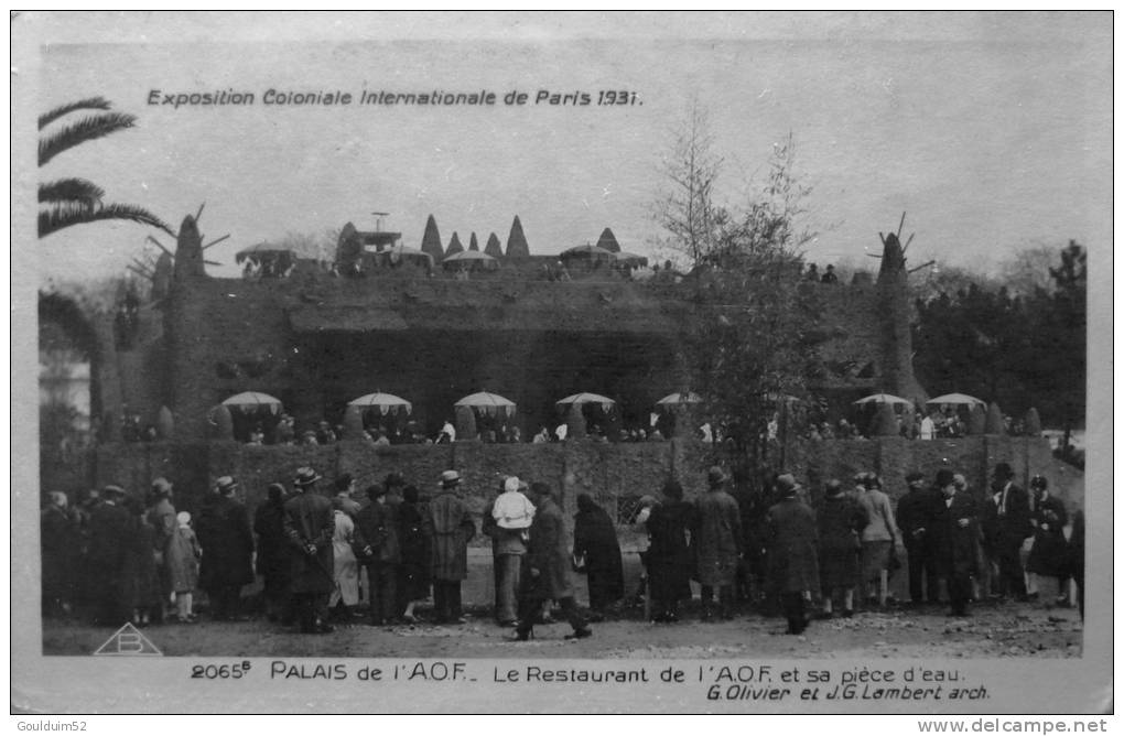 Exposition Coloniale Internationale Paris 1931 : Palais De L´AOF, Le Restaurant De L´AOF Et Sa Pièce D´eau - Expositions
