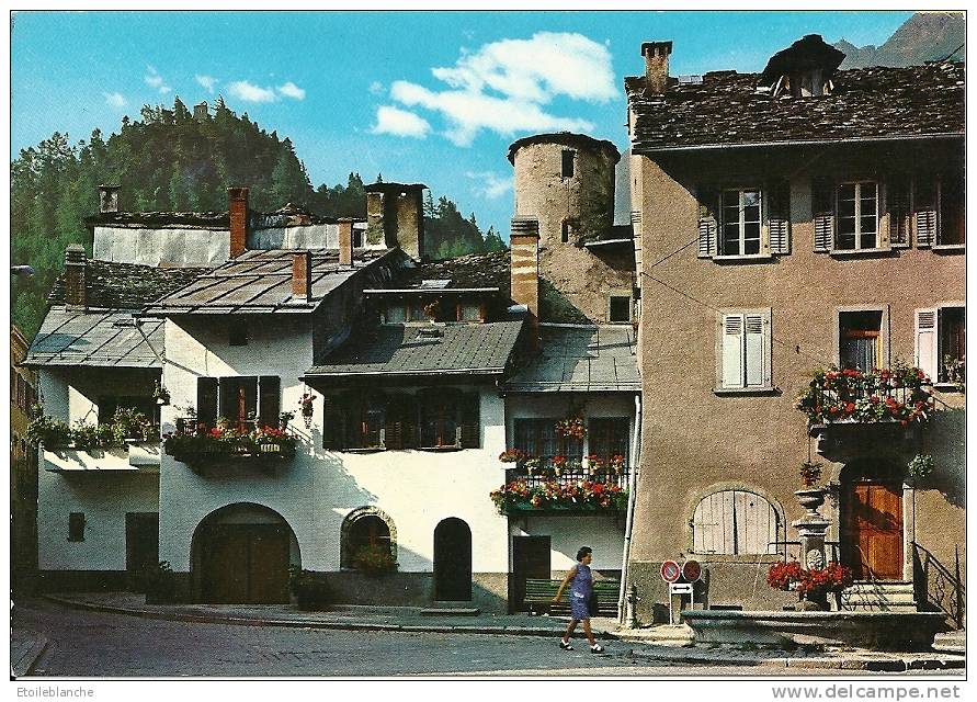 CPM VS Suisse (Valais) - CH 1933 - Sembrancher, Maisons Patriciennes Au Centre Du Village / édit Jubin 1963 Vetroz - Sembrancher