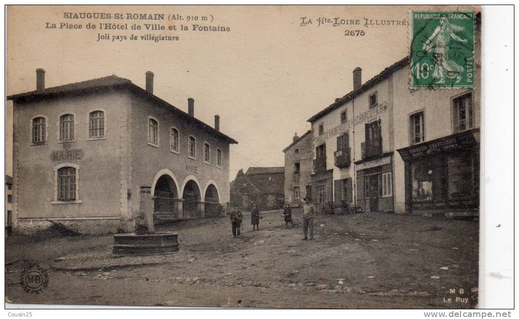 43 SIAUGUES ST ROMAIN - La Place De L'hôtel De Ville Et La Fontaine - Autres & Non Classés