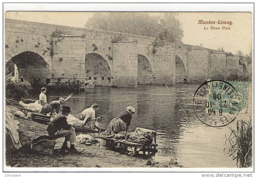 Carte Postale Ancienne Mantes Limay - Le Vieux Pont - Métiers, Laveuses, Lavandières - Limay