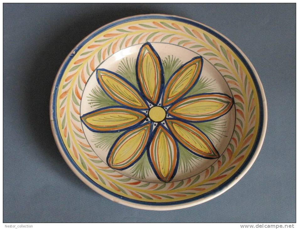 Assiette Quimper HENRIOT FRANCE 89 Motif Floral Stylisé - Quimper/Henriot (FRA)