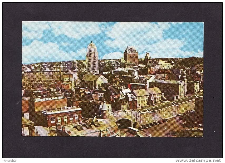 QUÉBEC - CHÂTEAU FRONTENAC - COUP D'OEIL SUR LE VIEUX QUÉBEC - PHOTO LAVAL COUET - Québec - Château Frontenac