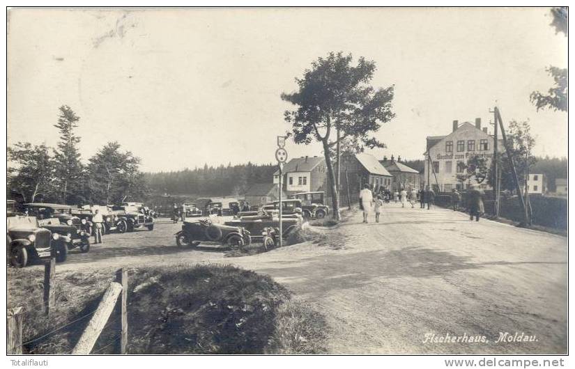 Moldau Gasthof Zum Fischerhaus Belebt Oldtimer Parkplatz Moldava 22.10.1929 Gelaufen - Böhmen Und Mähren