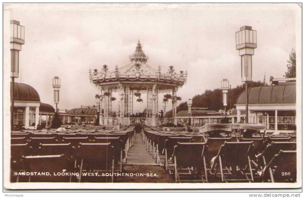 Bandstand, Looking West - Southend-on-Sea - Southend, Westcliff & Leigh