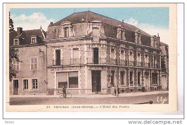THOUARS - L'Hôtel Des Postes - Thouars