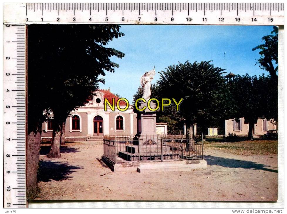 SABRES -  Place De La Mairie - Monument Aux Morts - Sabres