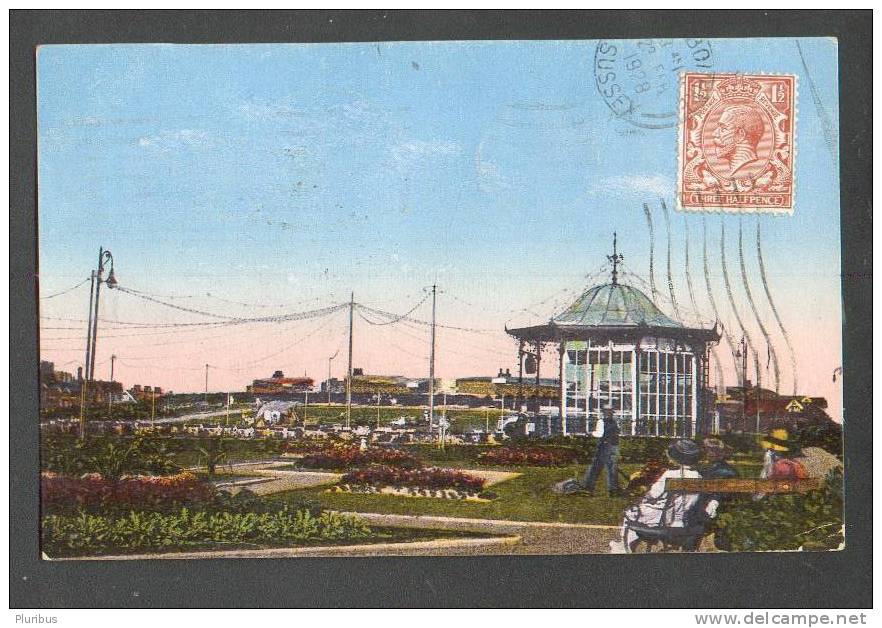 EASTBOURNE, REDOUBT BANDSTAND, VINTAGE POSTCARD - Eastbourne