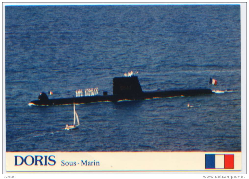 Sous-marin Doris, Photo Prise à Toulon Lors De La Revue Navale Faite Par M. Giscard D'Estaing Le 11 Juillet 1976 - Onderzeeboten