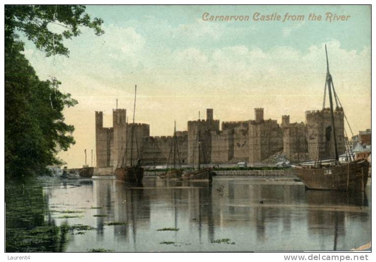 (369) Wales Old Postcard - Carte Ancienne Du Pay De Galle - Caernarfon Castle - Autres & Non Classés