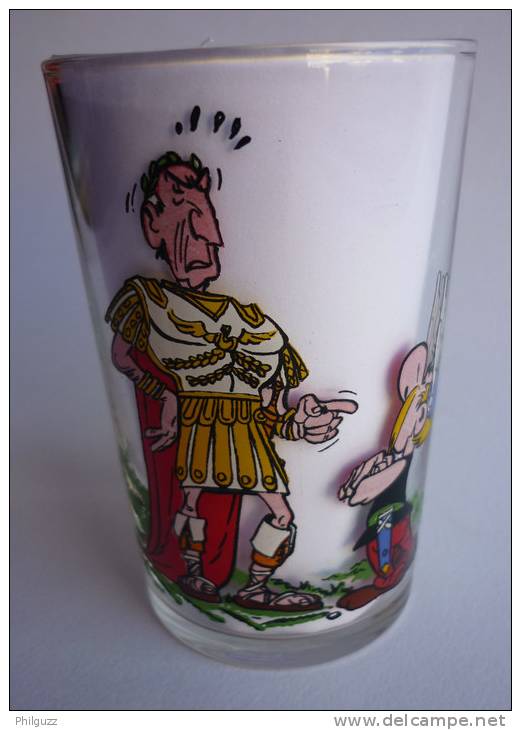 VERRE ASTERIX AMORA 1968 5 A EN FACE DE JULES CESAR - Dishes